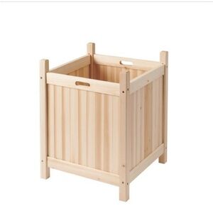Belavi Wooden Cube Planter 15.7"L x 15.7"W x 19.6"H. New